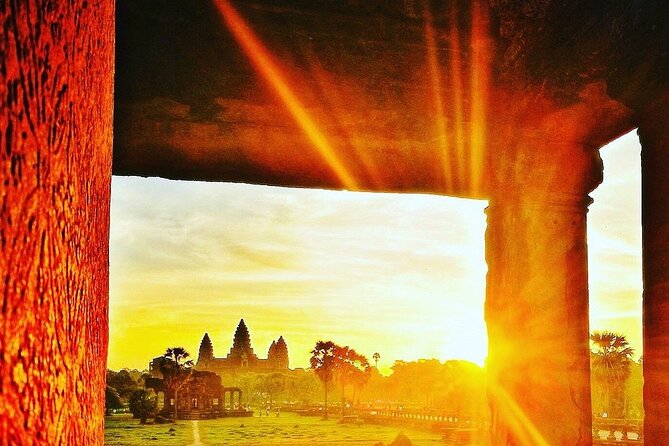 1 Day | Angkor Wat Sunrise & Hidden Temples Tour - Roluos temples and Bakong: seeing the Khmer capital roots