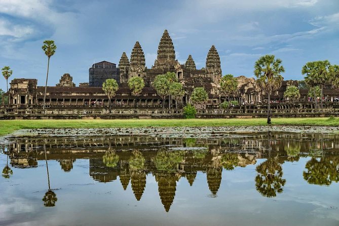 1 Day Discover Angkor Wat Sunrise Private Tour - Angkor Wat at sunrise: what to expect and how to maximize it