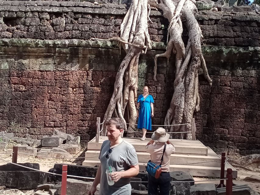 1-Day private Angkor Temple Tour from Siem Reap - Guides and drivers that make the day easier, and why it shows