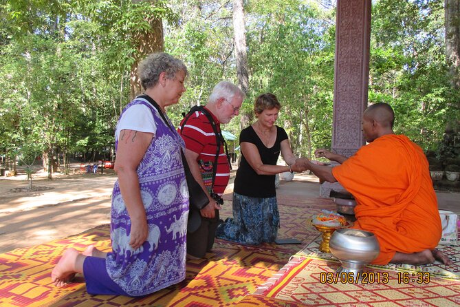 1-Day private Angkor Temple Tour with Sun Rise by Tuk Tuk from Siem Reap - Angkor Wat at first light: what to look for in two hours