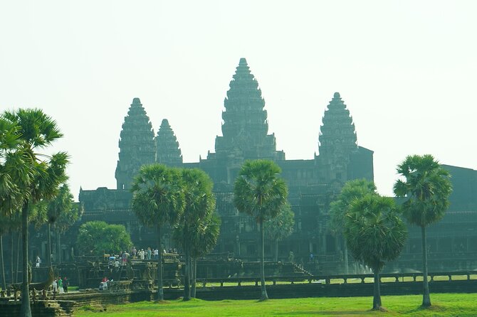 1 Day Private Angkor Wat Tour - Starting at Angkor Wat: Scale, Proportion, and Carvings You Cannot Fake