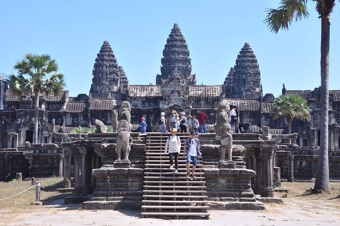 1 Day Private Angkor Wat Tour - Baphuon Temple and Lunch Break: Buddha Carving Meets Local Stops