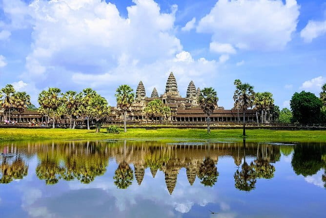 1 day special Tour: Angkor Wat,Bayon,Ta Prohm, Bantey srei and Beng Mealea - Hotel pickup at 7:30 AM, tickets, and how to keep the day easy