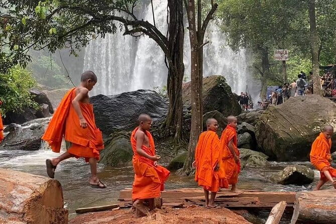 1 day special Tour: Angkor Wat,Bayon,Ta Prohm, Bantey srei and Beng Mealea - Beng Mealea: the jungle ruins finish that feels wilder
