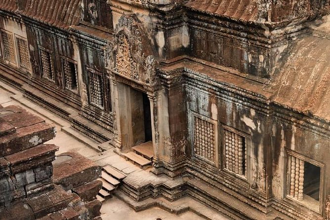 1-Day Tour with Private Transportation and English Speaking Guide - Angkor Wat in the afternoon: when your time window really matters