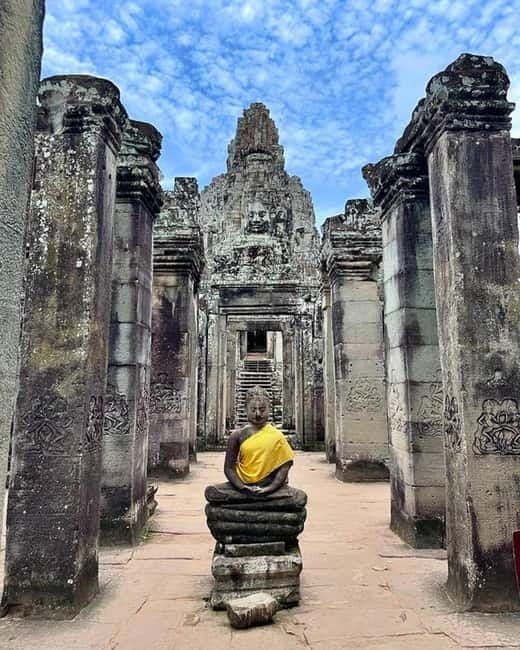 1-Day Trip to Angkor Wat with a Private or Shared Guide in Spanish - Key highlights you will feel right away