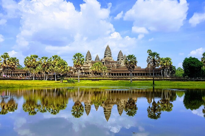 1day private tour to all majestic Temples in Angkor and Sunset - Why this Angkor private route works better than a packed bus day