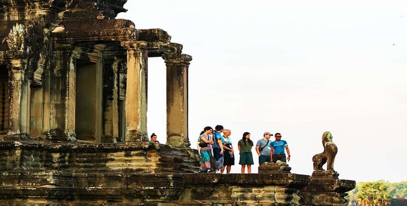 2-Day: Angkor Temple Treasures and Unique Floating Lifestyle - The Small-Group Advantage (and How the Comfort Details Help)