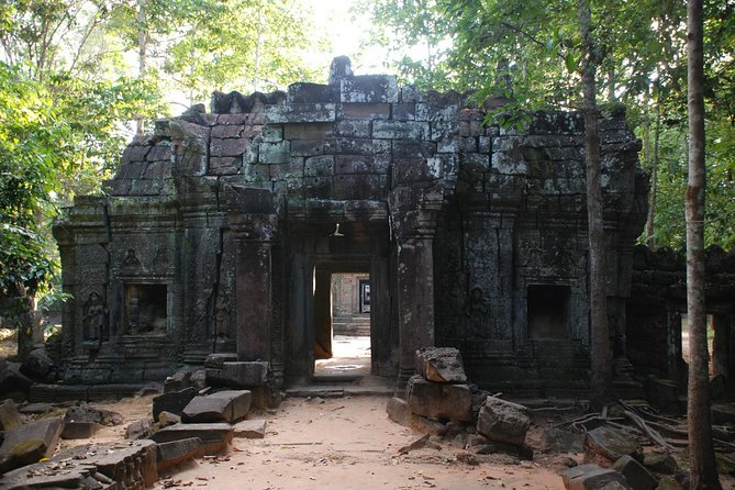 2-Day Angkor Wat & Tonle Sap Tour - Day 2 Sunrise at Angkor Wat: The Early Start You Actually Get Something From