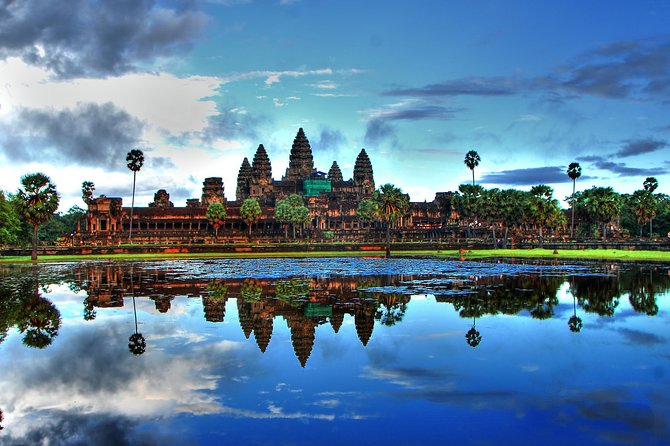 2-Day Angkor Wat & Tonle Sap Tour - Day 1 at Angkor Thom to Ta Prohm: Stone Faces and Tree-Grabbed Ruins
