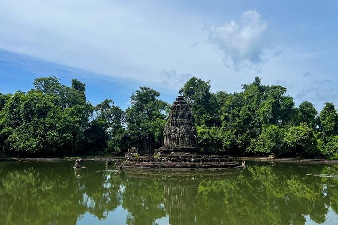 2-Day Angkor Wat Tour with Banteay Srei and Floating Village - Kampong Phluk on Tonle Sap: what the boat ride adds