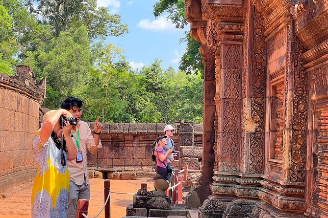 2-Day Angkor Wat Tour with Banteay Srei and Floating Village - What you’ll actually do at each stop, and where to pace yourself
