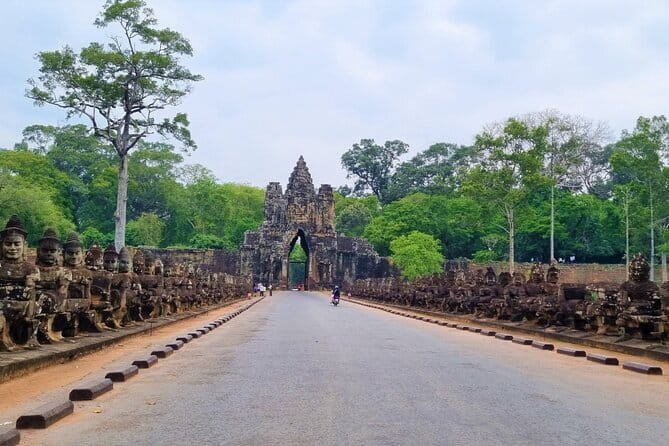 2 Day Cambodia Private Guided Tour in Angkor Temples - Comfort and logistics: hotel pickup to AC rides