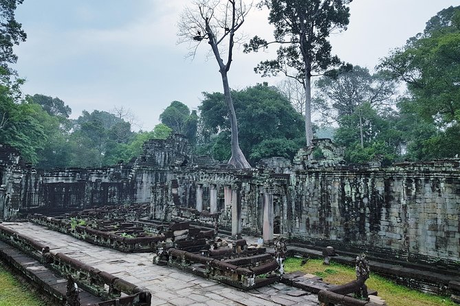 2 Day private tour: Small tour, Big tour, sunrise and sunset,floating village. - Tonle Sap day: floating village views, flooded forest, and the floating market