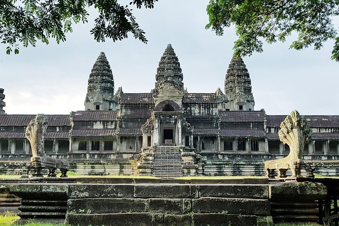 2 Day private tour: Small tour, Big tour, sunrise and sunset,floating village. - Who this private tour suits best