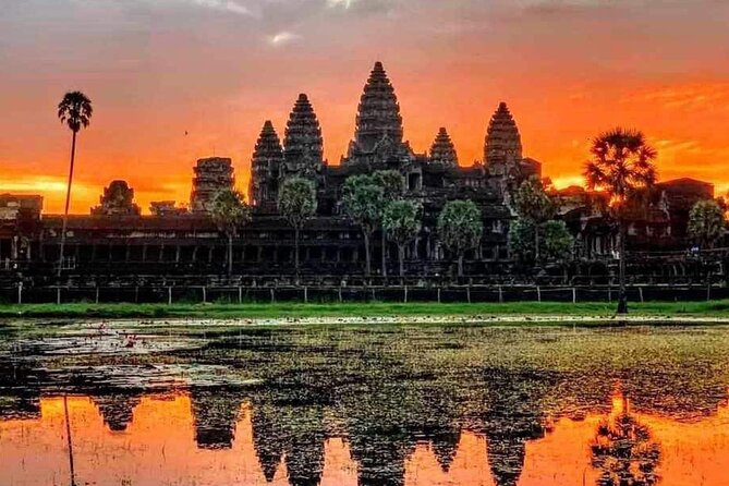 2 Day Small Group Guided Tour Siem Reap Province - Day 2: Preah Khan, Neak Pean, Ta Som, Pre Rup, and Bakeng sunset