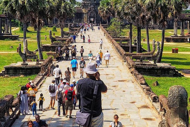 2-Day Treasure of Angkor& The Jungle plus Bantey Srey and Beng Mealea temple - Optional Pre Rub sunset: false doors and countryside views