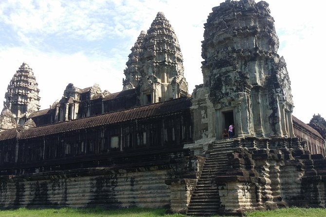2 Days Angkor Wat Sunrise and Sunset Private Tour - Private guide quality and how it changes your day
