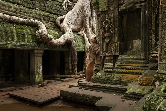 2 Days Discover Angkor Wat Complex and Cambodia's Villages Tours - Angkor Thom Highlights: Terrace of the Elephants and Bayon Faces