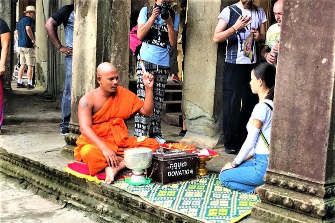 2 Days Exclusive Temple Highlights with Sunset and Sunrise Tour - Day 2: Angkor Wat Sunrise With a Torch, Plus the East-Side Experience