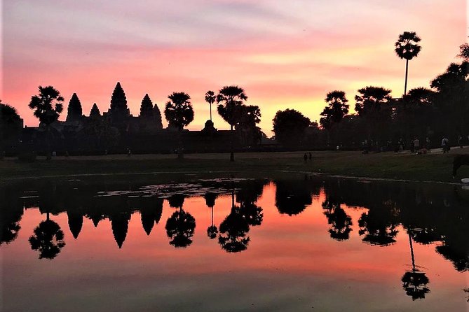 2 Days Exclusive Temple Highlights with Sunset and Sunrise Tour - Ta Prohm, Ta Nei, and Angkor Thom: When the Tour Feels Full, But Not Rushed