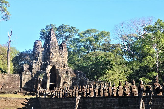 2 Days Temples with Sunrise-Small Group - Sok and the team: why the guide quality matters here
