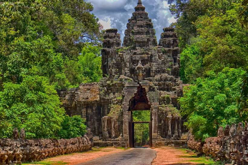 3-Day Angkor Wat & All Interesting Temples With Beng Mealea - Phnom Bakheng Sunset on Day 1: Worth the Effort If You Care About Views