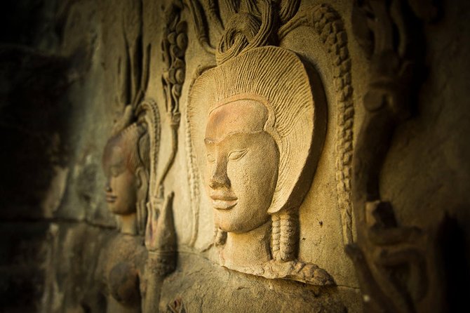 3-Day Angkor Wat with All Interesting Major Temples, Banteay Srei & Beng Mealea - Day 1 itinerary: Angkor Wat, Ta Prohm, Angkor Thom, and Phnom Bakheng sunset