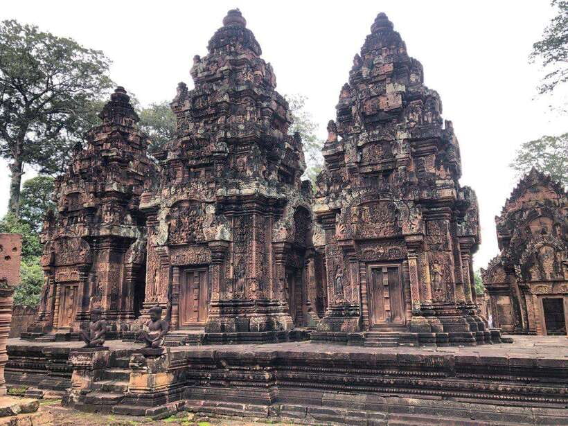 3-Day Exploring Angkor Wat & Siem Reap Highlights Tour. - Day 3: Kompong Phluk on Tonle Sap, then Wat Thmei’s Khmer Rouge history