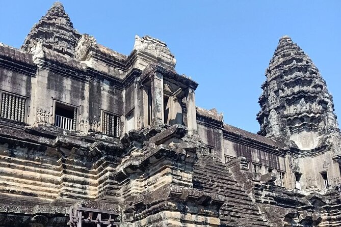 3-Day 'Temples & Tonle Sap' Tour - Day 2 Angkor Wat sunrise and the tight cluster of temples