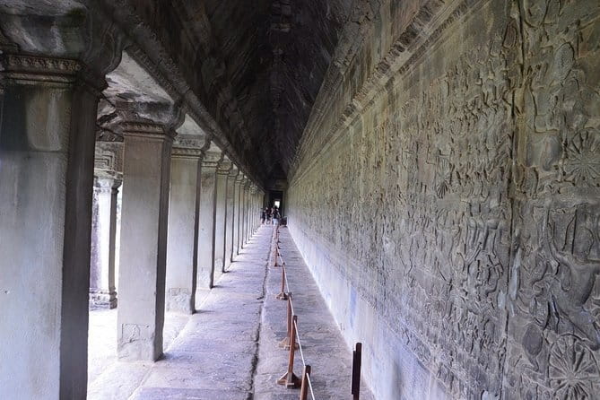 3 Days Private Trip to Angkor Wat from Siem Reap - Day 1: Angkor Wat at dawn, then Angkor Thom in a clean temple loop
