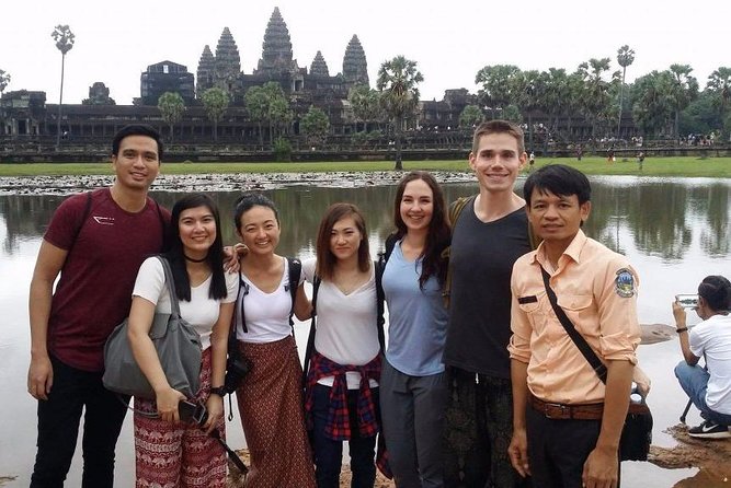 3 Days Siem Reap Explorer - Small Group - Angkor Thom South Gate and Bayon: the capital-city vibe