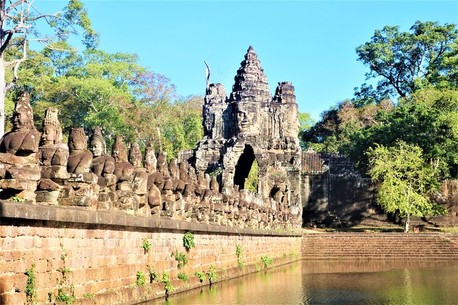 3 Days Siem Reap Explorer - Small Group - Tonle Sap at Kampong Phluk, plus the seasonal Phare Circus swap