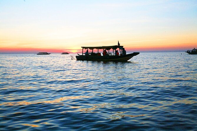 6-Day Private Cambodia Tour to Angkor Wat in Siem Reap and Phnom Penh - Angkor Day 3: Sunrise Shots, Banteay Srei’s Fine Carvings, Beng Mealea’s Quiet Jungle