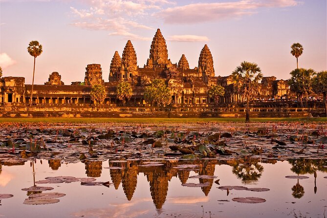 6-Day Private Cambodia Tour to Angkor Wat in Siem Reap and Phnom Penh - Phnom Penh Day 5: Royal Palace, National Museum, Tuol Sleng and Choeung Ek