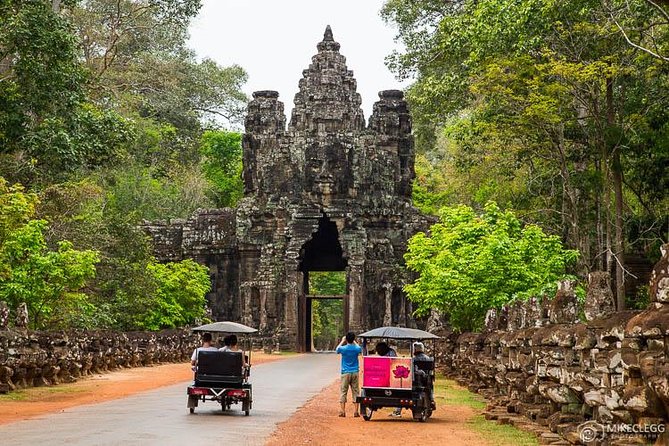 7-must See Temples in Angkor Park (Private Guided Tour) - Neak Pean and the middle-of-day shift