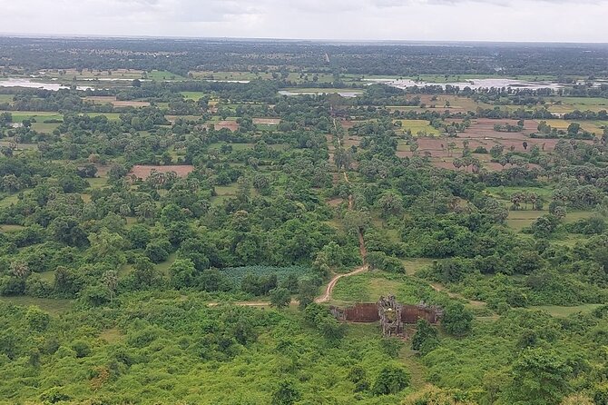 A Day Trip To Phnom Chisor - Tonle Batti From Phnom Penh - Tonle Bati: Bayon-style temple by a quiet lake