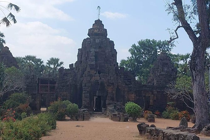 A Day Trip To Phnom Chisor - Tonle Batti From Phnom Penh - Phnom Tamao Wildlife Rescue Centre option: request-based add-on