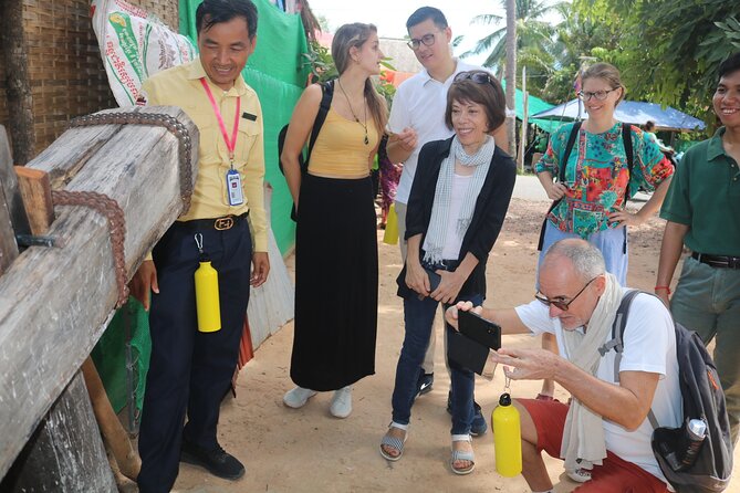 A Morning in the Cambodian countryside - Preah Dak Village and the rice paddy walk you can actually see