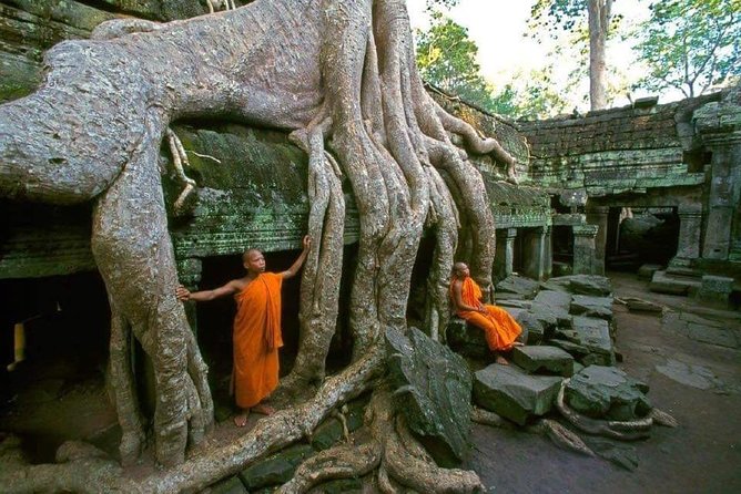Angkor 2-Day Sunset & Sunrise Small-Group Tour - How the small-group setup changes your Angkor day