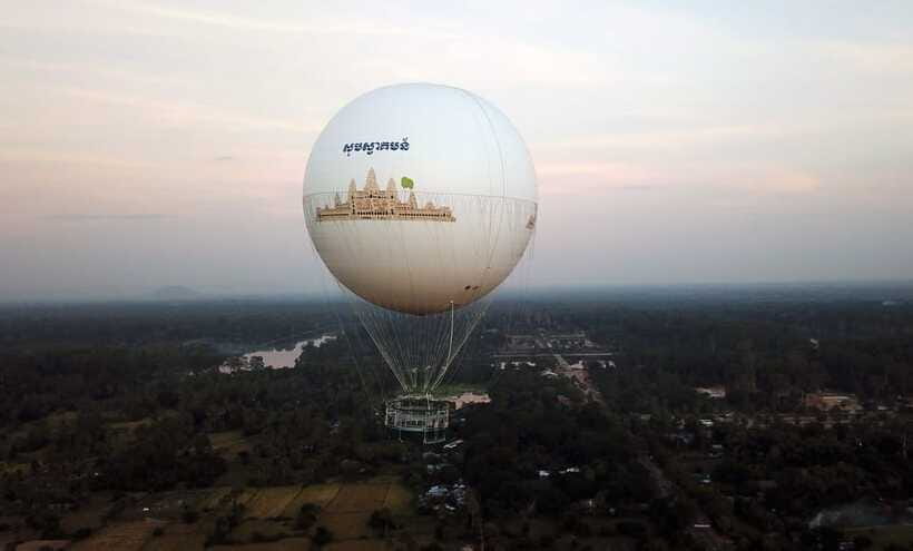 Angkor Balloon Sunrise or Sunset ride. - What the gondola view is like when you float in front of Angkor Wat