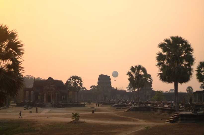 Angkor Balloon Sunrise or Sunset ride. - Weather dependence: what to do if the sky looks iffy