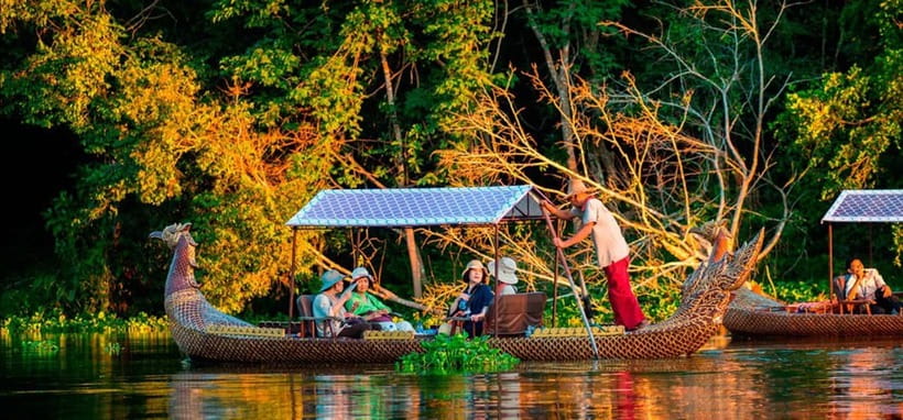 Angkor Bike tour & Gondola Sunset Boat - Rice fields and ancestral plots on narrow lanes