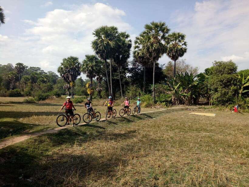 Angkor Cycling Tour - Getting picked up and outfitted without friction