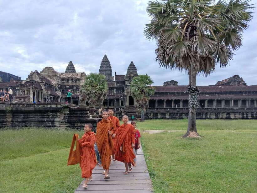 Angkor Cycling Tour - Timing and effort: 7 hours, 35 km, and a Medium level that you should respect