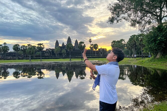 Angkor Highlight Sunrise Guided Tour & Banteay Srei Temple - Why this sunrise plan is more than just early mornings