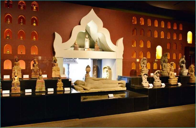 Angkor National Museum Ticket with Tuk-Tuk Pick-Up - The 1000 Buddha statues gallery, what to notice
