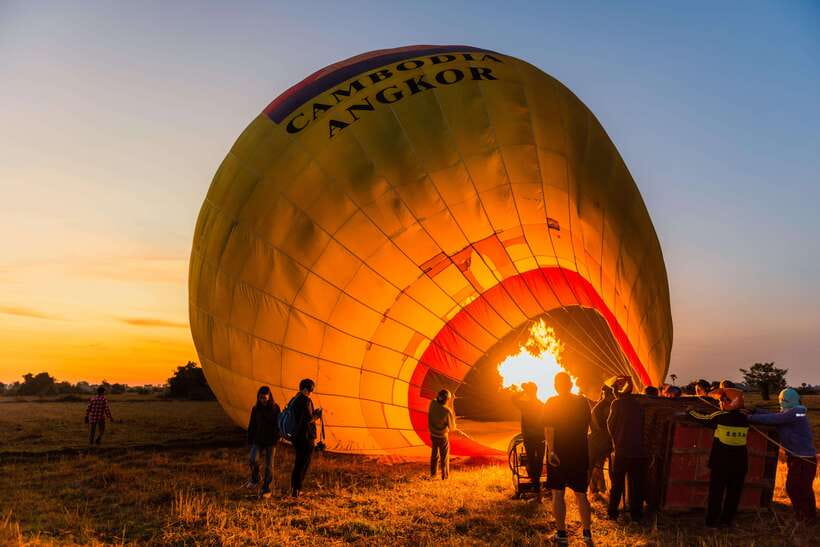 Angkor Stunning Hot Air Balloon - Sunrise or sunset balloon rides over Siem Reap, and why the timing is the whole game