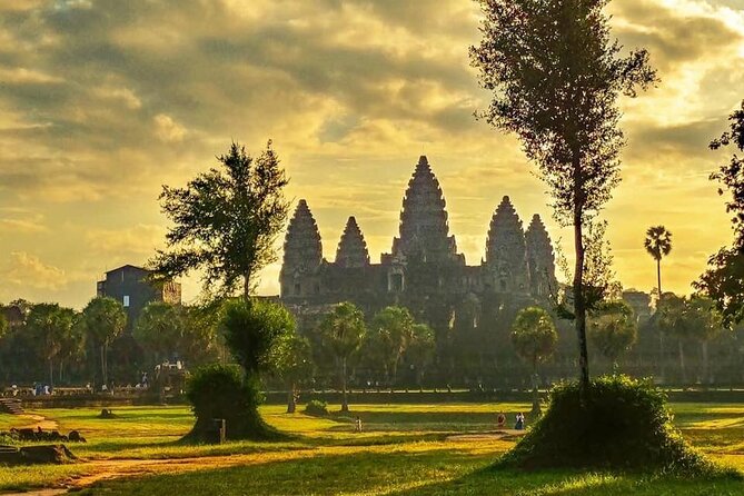 Angkor Sunrise Expedition Cycling Through Serene Backroads - Ta Prohm by Back Roads and Village Lanes