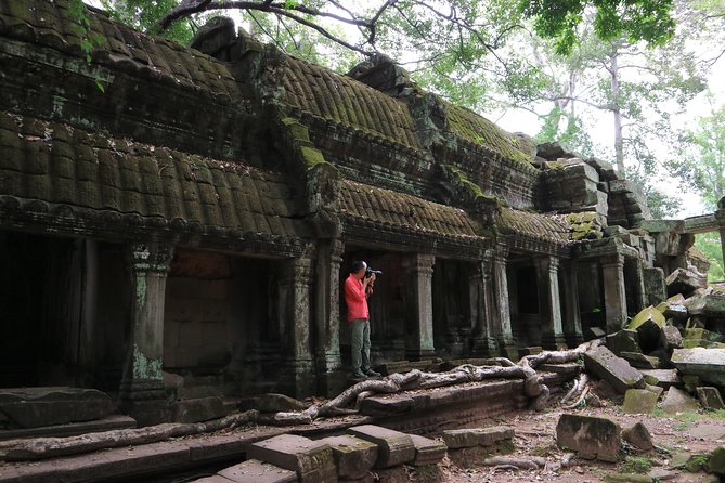 Angkor Temples Private Full-Day Tour from Siem Reap (Free Child) - Bayon Temple: the famous faces and the carvings that reward slow looking